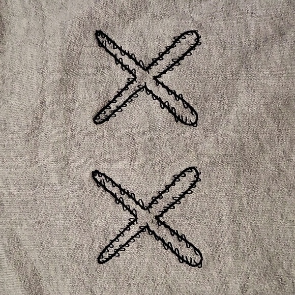 Uniqlo & Kaws Sesame Street sweatshirt - Picture 4 of 12